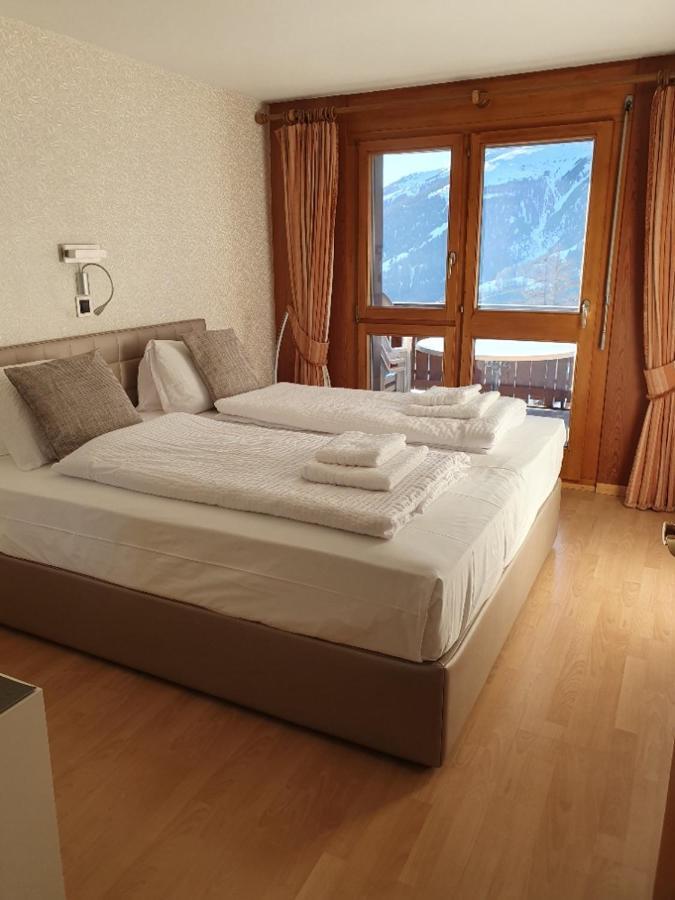Aparthotel Ambassador Белвалд Екстериор снимка